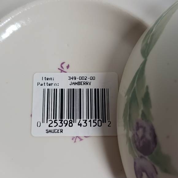 Set of 8 Jamberry by Pfaltzgraff, Stoneware Cups & Saucers - Picture 6 of 8